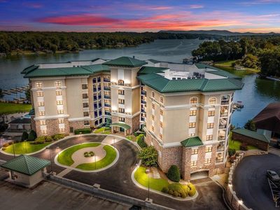 100 Bridgewater Pointe Pl Unit 403