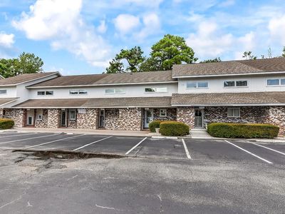1840 Fairway Ridge Dr. #8D