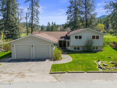 Property at 301 Woodland Dr, Pinehurst, ID