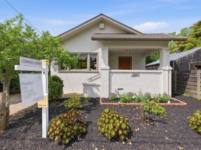 5887 Chabot Ct