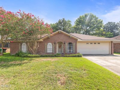 214 Saint Nicholas Dr