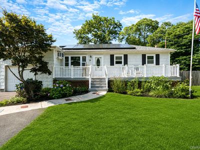 51 Hampton Avenue