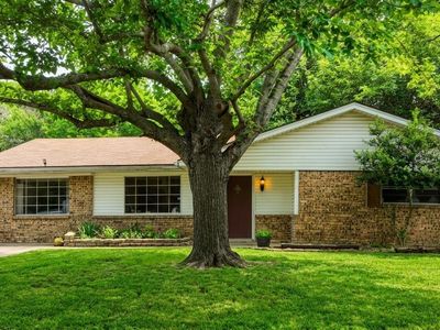 Property at 408 E Cheek St, Saint Jo, TX