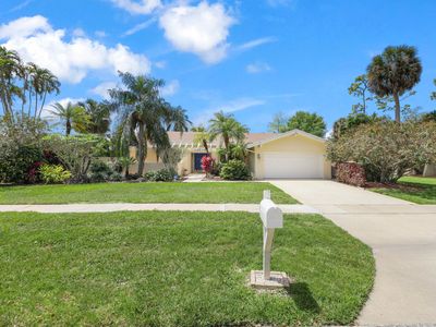 12378 Sawgrass Court