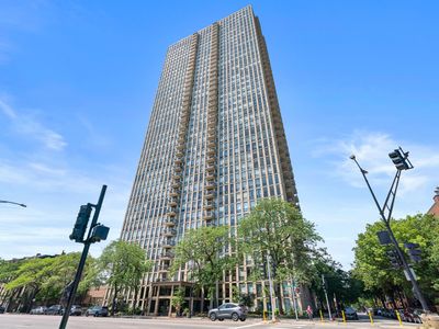 1660 N La Salle St #3503