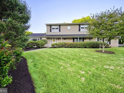 309 Candlelight Dr