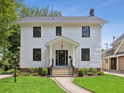115 S Spring Ave