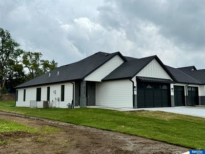 9124 Hillcrest Trl