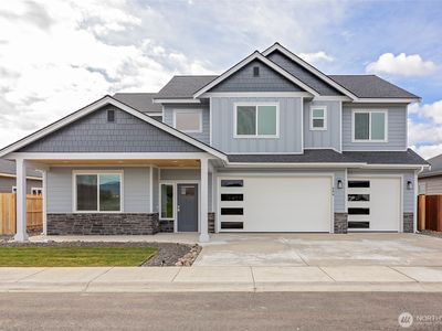 404 E Heatherstone Court