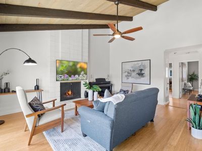 255 S Rengstorff Ave APT 52