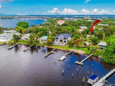817 SW Saint Lucie Cres