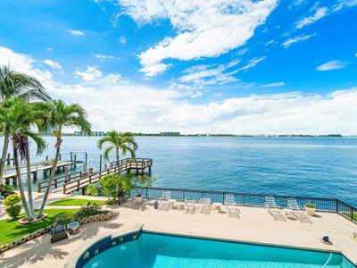 1010 Pine Point Road