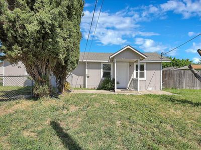 1613 9th Ave