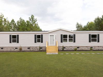 1006 Universal Cir