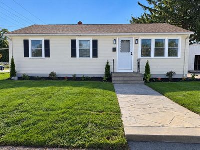 6 Pearce Ave