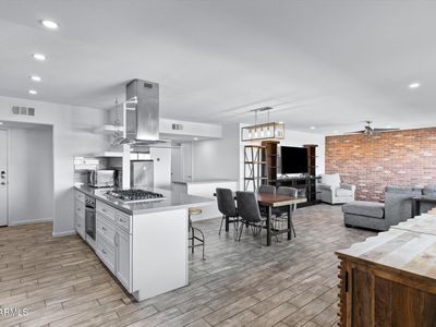 6767 N 7TH Street #219