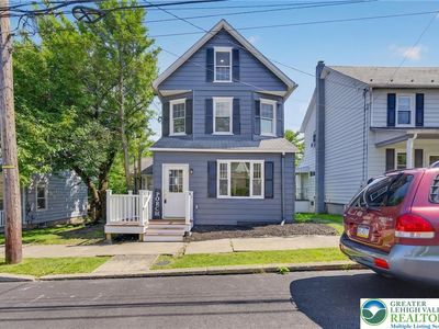 114 E High St