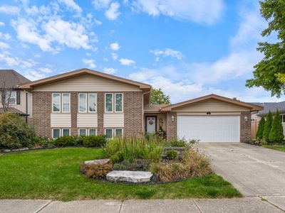 773 Farnham Ln
