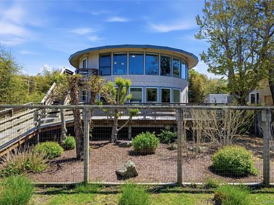 583 Bayberry Walk