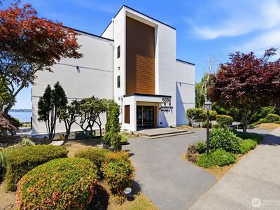 6333 Lake Washington Boulevard NE #304