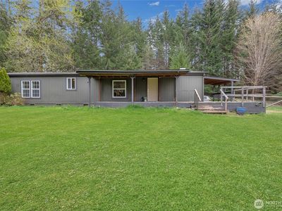 5528 SW Paradise Lane
