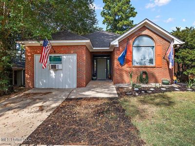 Property at 15 Ashland Ave, Brandon, MS