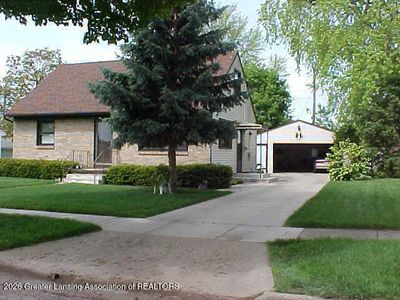 4614 Alpha St