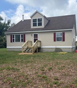 573 Old Farm Ln