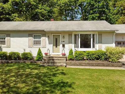 169 N Magnolia Street