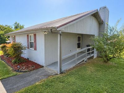 3312 Iron Gate Dr