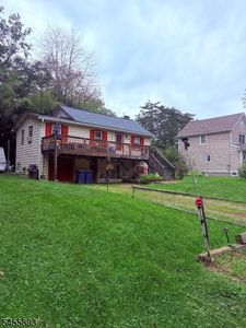 39 Elizabeth Ave