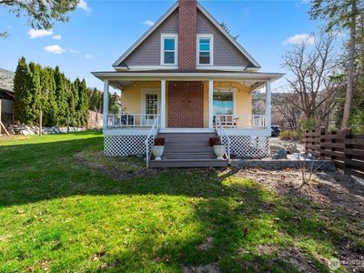 2217 W Prospect Street