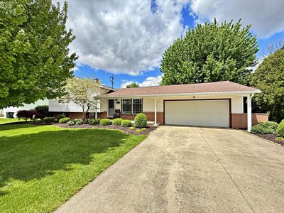 100 Hillcrest Dr