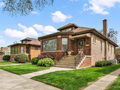 1819 W 105th St