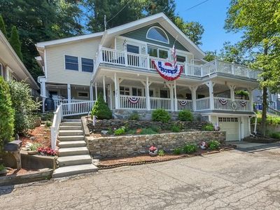 49 Lakeview Ave