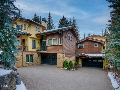 1455 Greenhill Ct