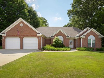 313 Highbury Dr