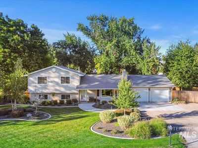 11520 W Edna St