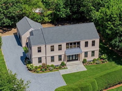6 Lamb Ave