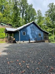 903 Mineral Springs Rd