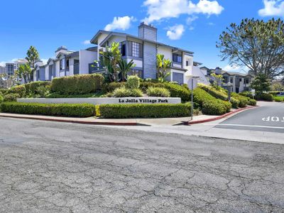 8878 Regents Rd Unit 201