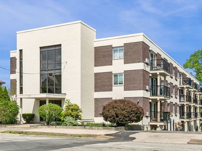 245 Lafayette St APT 1H