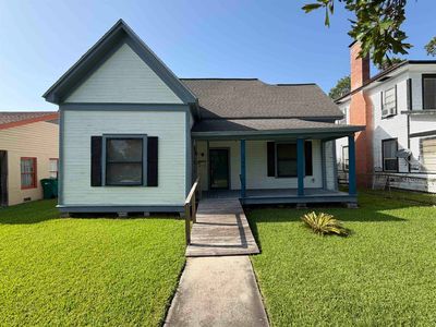 Property at 1206 Pine Ave, Orange, TX
