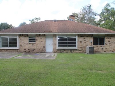 124 E Queens Dr