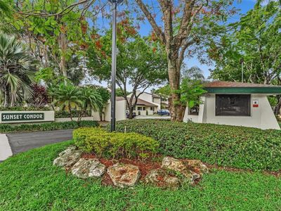 10828 SW 72nd St APT 205