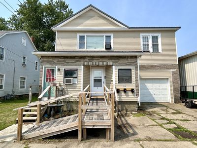 2146 Main St