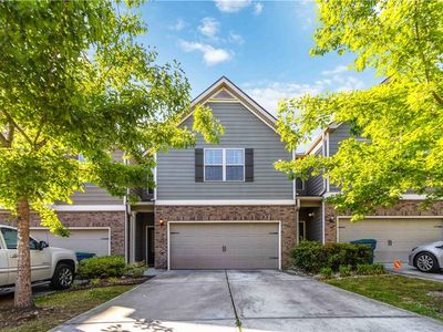 Property at 7839 Rock Rose Ln, Fairburn, GA