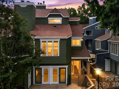 425 W 8th St APT 87