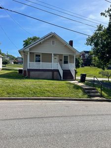 201 Bell St