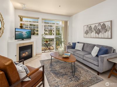 300 110th Avenue NE #303